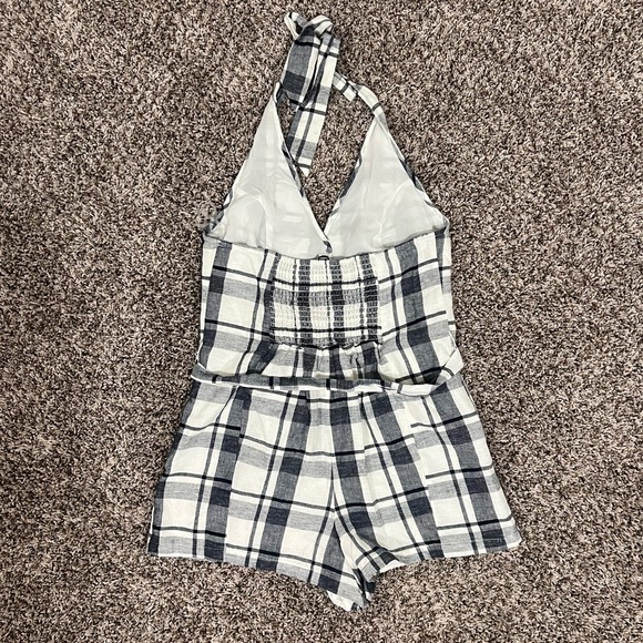 American Eagle outfitters plaid halter top romper - Picture 2 of 7